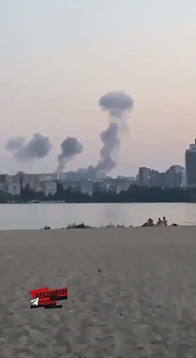 Не менее 4 ракет было запущено по Днепру, в городе сильные пожары