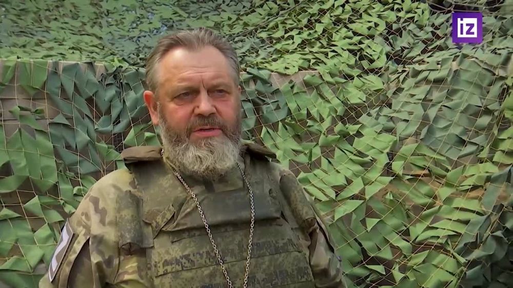 Кадры работы военных священников с военнослужащими ЗВО в зоне проведения СВО и в освобожденных населенных пунктах Харьковской области