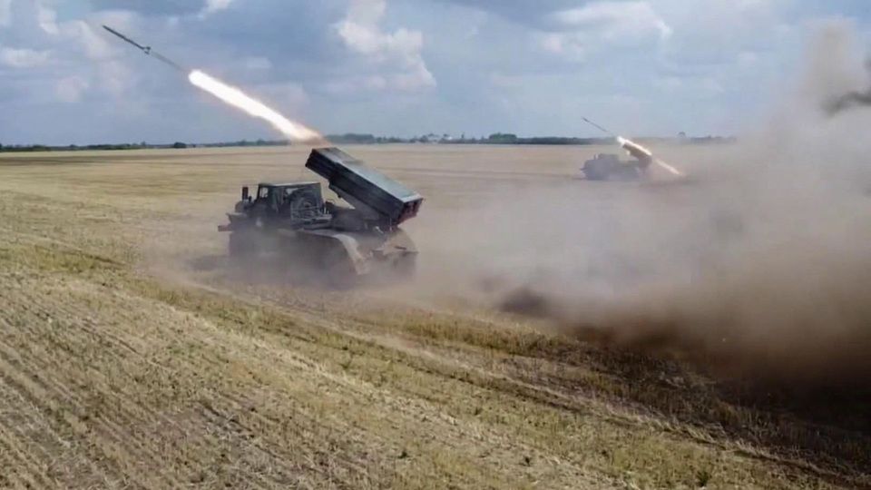 ����� 300 ���������� �������������� ���������� � ���������� ������ ���������� ������� � ��������, ���������� � ����������