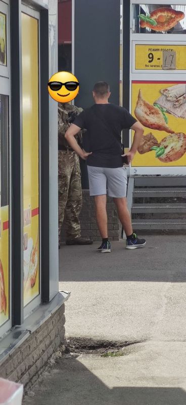 Харьков: "могилизаторы" патрулируют на гражданских машинах