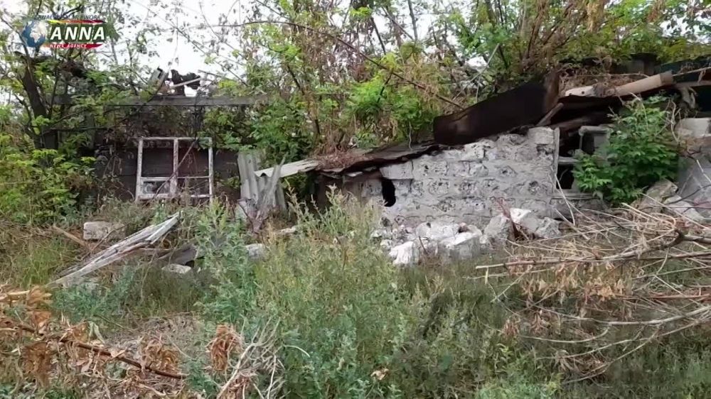 Съемочная группа "Известий" — первые журналисты, которым удалось побывать в селе Рубежное под Харьковом