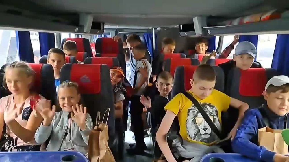 Ребята из Харьковской области уже на полпути в Геленджик, где их ждёт море и отдых