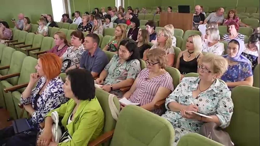 В Купянске Харьковской области прошла Августовская педагогическая конференция «Учить, воспитывать, созидать вместе» с...