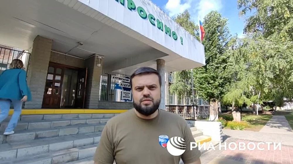 Школьники на освобождённых территориях Харьковской области в качестве основного языка обучения в основном выбирают русский, несмотря на возможность изучать украинский, есть большой запрос на литературу на русском