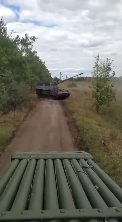 Андрей Руденко: Немецкие САУ PzH2000 в районе Изюма