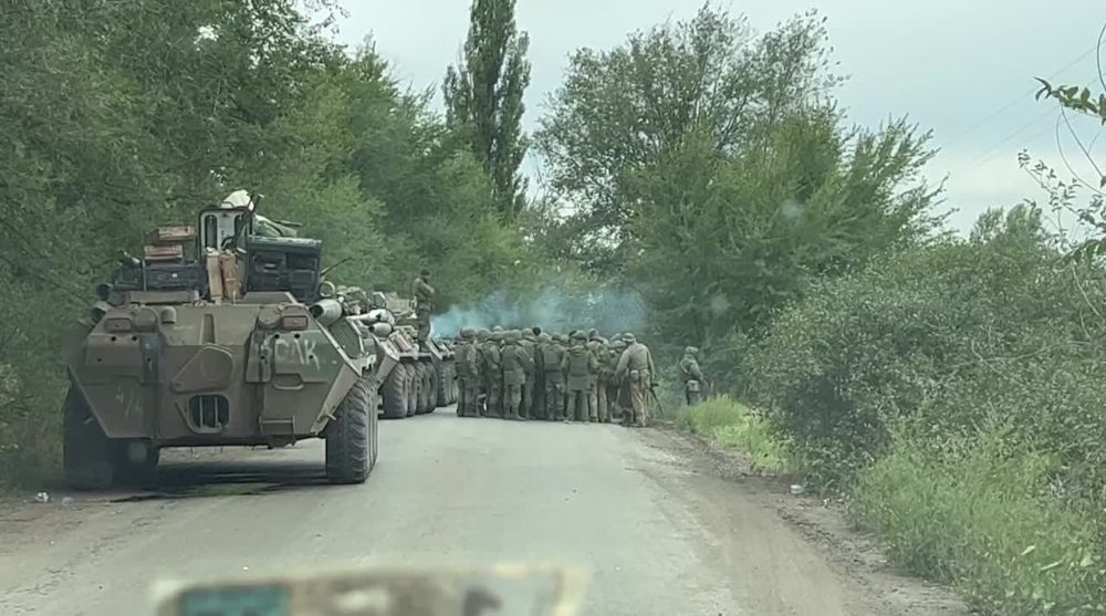 Волонтер Алексей Смирнов опубликовал видео из Красного Лимана в ДНР, который держит оборону под натиском украинских нацистов