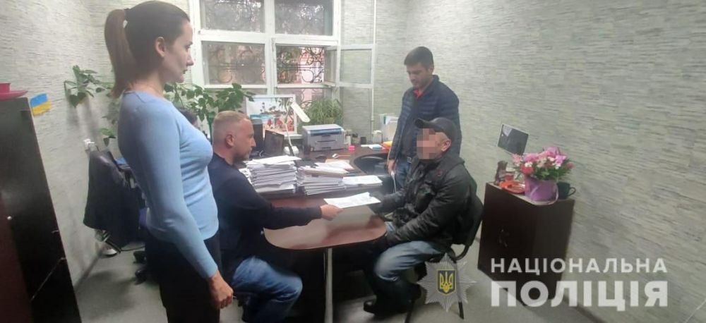 Полиция Харьковской области сообщила 52-летнему харьковчанину о подозрении в коллаборационистской деятельности