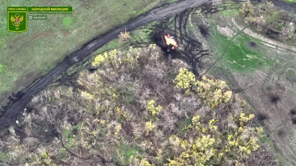 Артиллерийские подразделения 4 бригады 2 АК ЛНР уничтожили БМП ВСУ на Лисичанском направлении