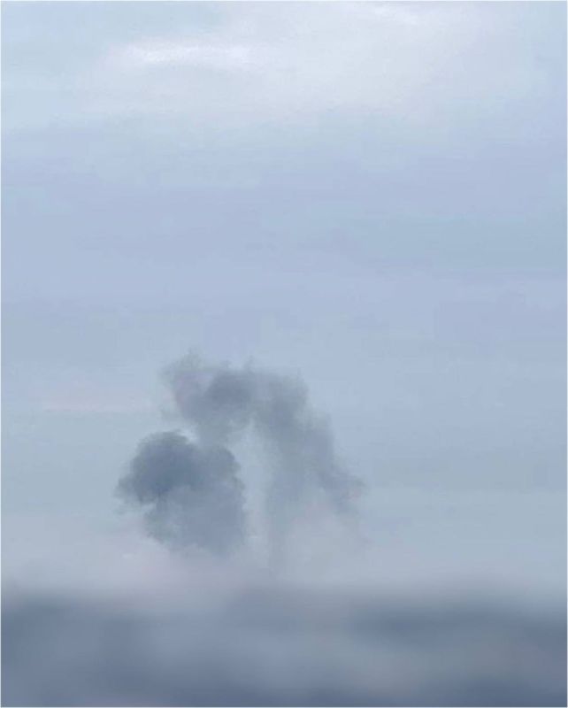 �����, ���������������� � ���� ������� � �������� (���� 1 � 2) � � ������ (���� 3 � 4)