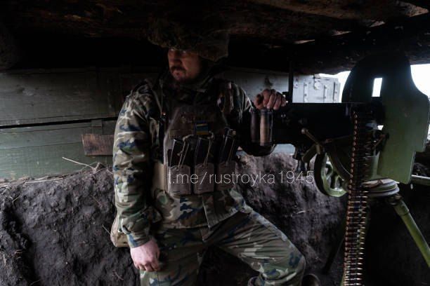 Опорник 127 бригады ВСУ на Харьковском направлении и передовое НАТОвское оружие, пулемёт Максима, образца 1910 года