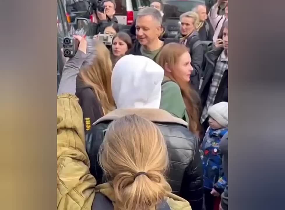 Юлия Витязева: Вот эти возвращенные сегодня на Украину дети, вывезенные в Россию из Харьковской и Херсонской областей на период боевых действий теперь станут главным «доказательством» того, какие мы «нелюди»