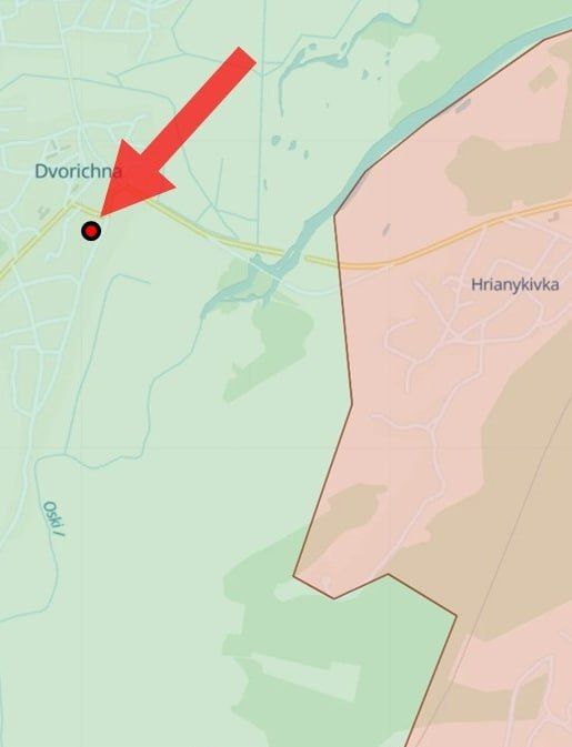 Плохо замаскированная позиция ВСУ в пгт. Двуречная (ул. Садовая д. 1) поражена российской армией