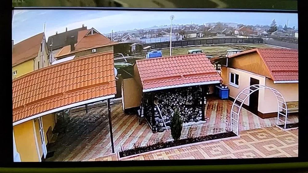 Украинские формирования выпустили из РСЗО HIMARS две ракеты по прифронтовому городу Сватово в Луганской Народной Республике