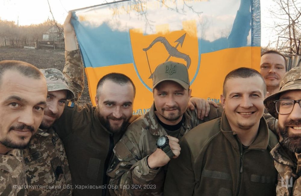 ������ ������ 123 ��������� ��� �� �������� (����������� �������) ������� �� ���������� ����������� (���� 1). ������ ������ ��������� ��� ������ ������� ��� "������" ��� �������� ��� �����