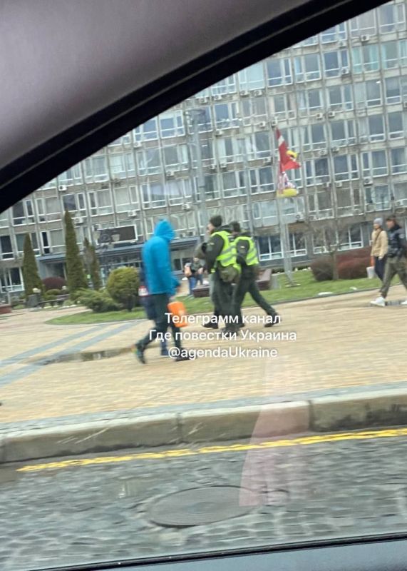 И снова военкомы в деле: мобилизация в украинских городах не прекращается