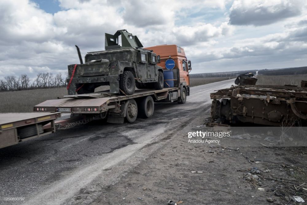 ��������� HMMWV �� ����� �� ������ �������� � ����