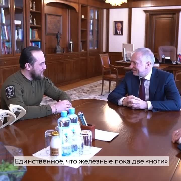 «Сегодня они являются примером защиты Отечества» — губернатор Томской области Владимир Мазур встретился с участниками и ветеранами СВО