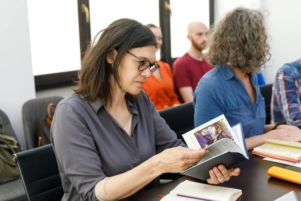 Синегубов на своей странице в ТГ отчитался о встрече с главой гуманитарной миссии ООН Дениз Браун, которая давеча прибыла в Харьков