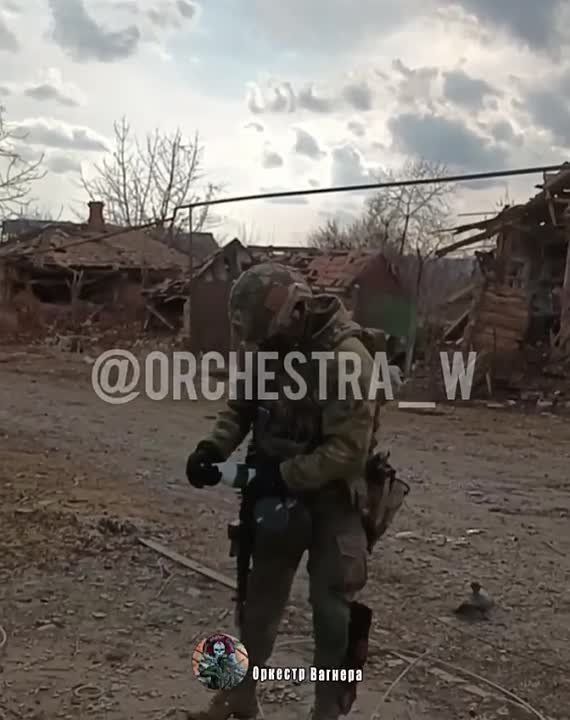 ����� ��������� ��� ������� � �� �� � ������������� ��������� (�������), �������� � ������