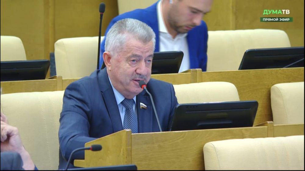 Виктор Водолацкий: Сегодня в Государственной Думе рассмотрели в первом чтении законопроект, регулирующий поступление на военную службу по контракту