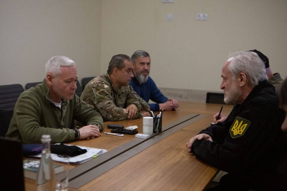 �������� ��������� ����� ������� � �������