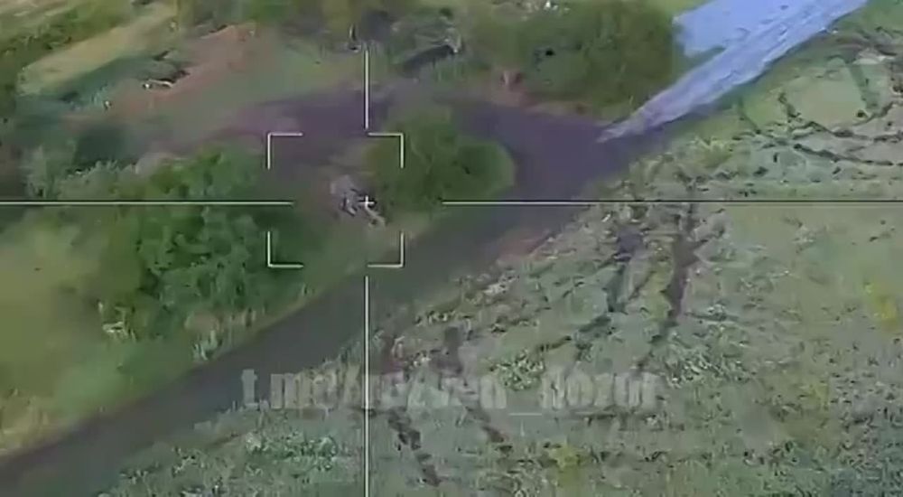 Андрей Руденко: «Ланцеты» уничтожают- МТ-ЛБ с гаубицей Д-20 и гаубицы Д-30 в Харьковской области