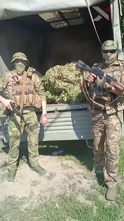 Сотрудники Военно-гражданской администрации Харьковской области совместно с волонтерской организацией «Сети добра» организовали доставку маскировочных сетей для бойцов ОСПН «Рысь»