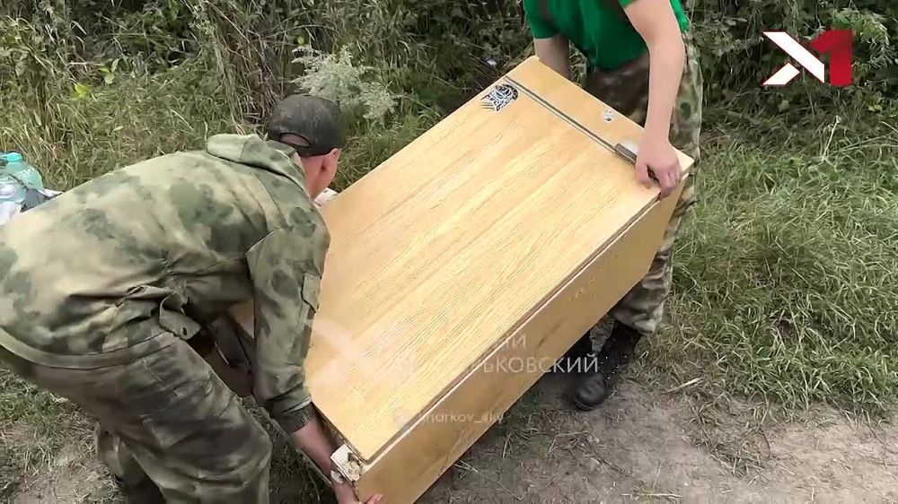 Группа волонтеров «Zнай наших» из города Шебекино Белгородской области доставили гуманитарную помощь в один из госпиталей для российских военнослужащих