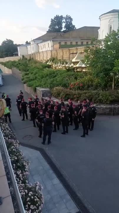 � �����-��������� ����� � ���� ������� ������� ������