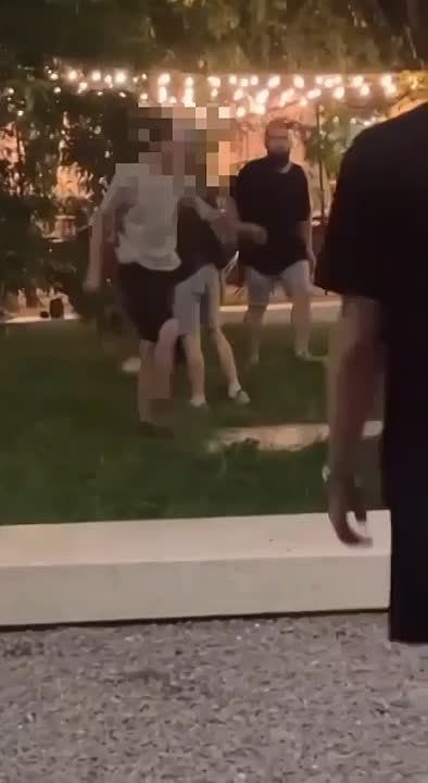 ������������ ����� ������� � �������� ����� ������-��������