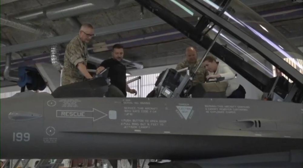 ����� ���� ����-�� � ������, �� �� �����, ��� ������ ������ F-16 ������� ��������� � ���, ���� �� ����� ���������