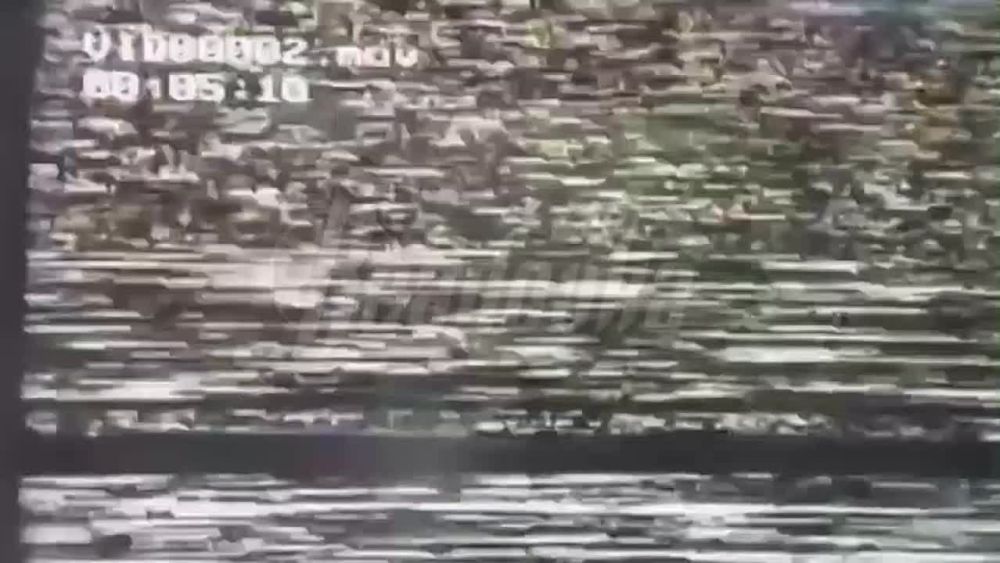 Кадры прицельной «отработки» наших парней по складу и авто ВСУ в Харьковской области