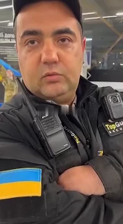 "Сними кастрюлю с головы" — лучше, что можно предложить укропатриотам, которые заставляют всех говорить исключительно на украинском языке