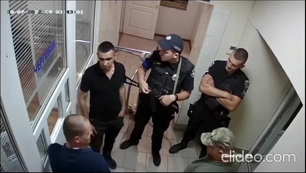 ����������� ��-��������� ������������