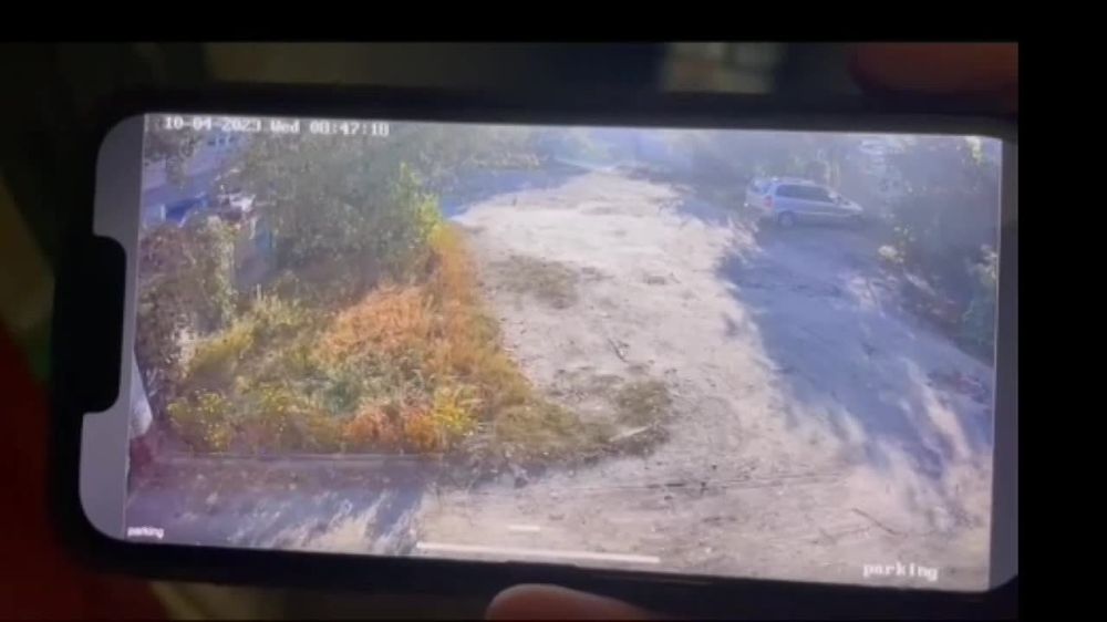 Помните наш пост о том, что 4 октября в Харькове в районе Гольдберовской церкви произошёл подрыв автомобиля ЗСУ, никаких подробностей о характере взрыва, пострадавших и погибших украинские СМИ не сообщали