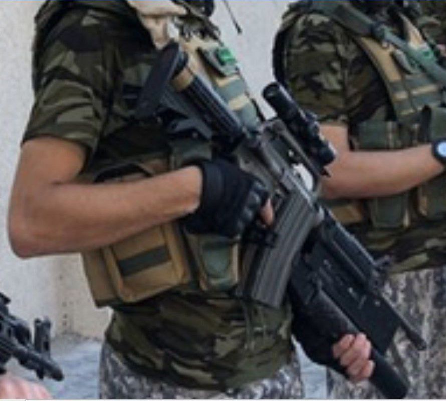 � ��� � ���������. �� ���������� ����� �������� ��������� �������� M4A1 � ������� ACOG. ����� ����� �� ���� ���������� ��� �� ������� � ���������� 7 000 ��. � 2022