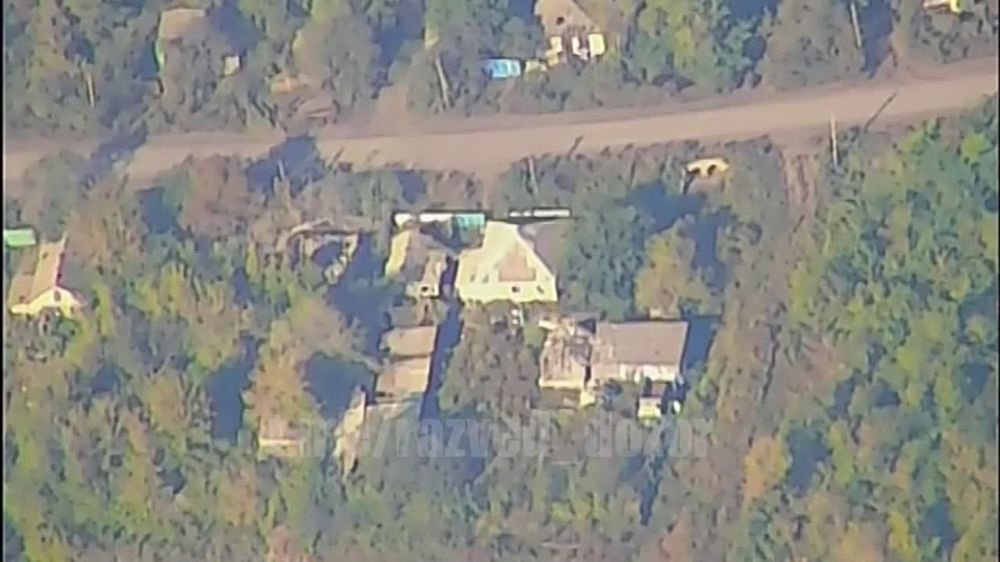 САУ 2С19 "Мста-С" работает по объектам ВСУ в Харьковской области