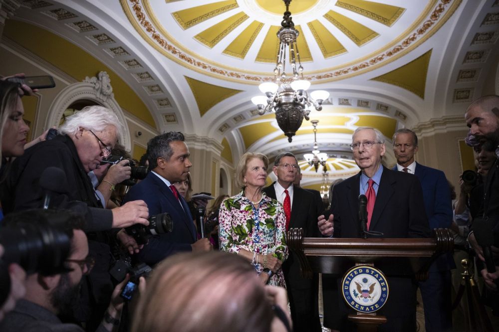  .            Politico   ...
