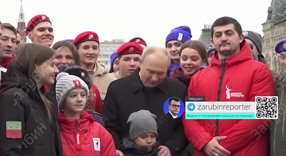 Умиливший вчера всю страну мальчик – сын Героя России