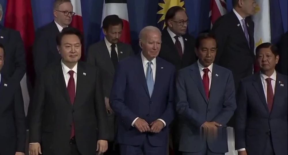 Такого позора, ой простите, президента, Америка ещё не знала..