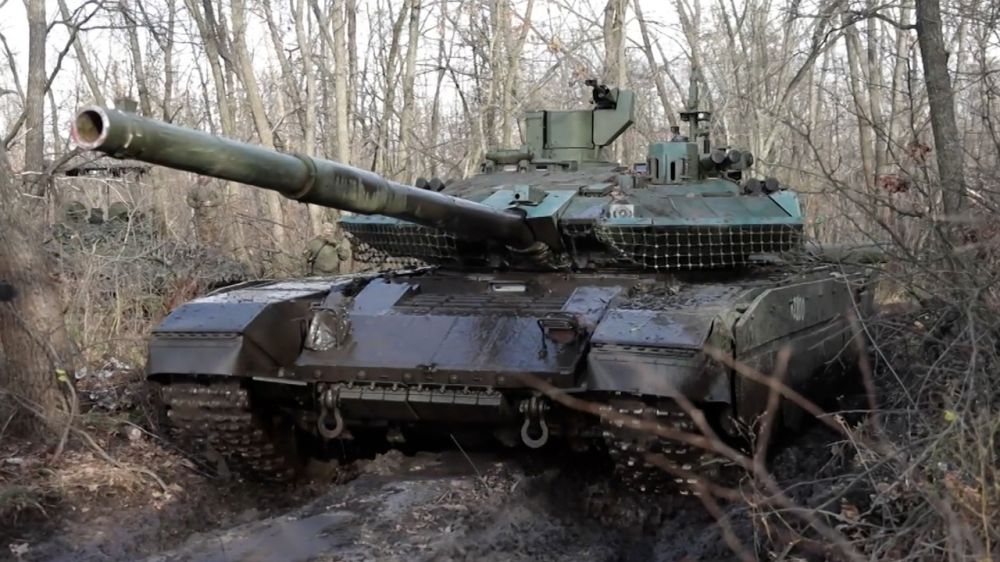 Огонь из всех видов оружия: как ВС РФ теснят украинских боевиков в зоне СВО