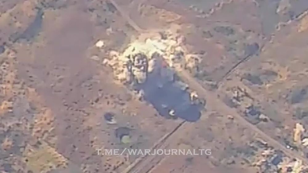 Кадры работы артиллерийскими расчетами ЗВО по огневым позиция ВСУ: