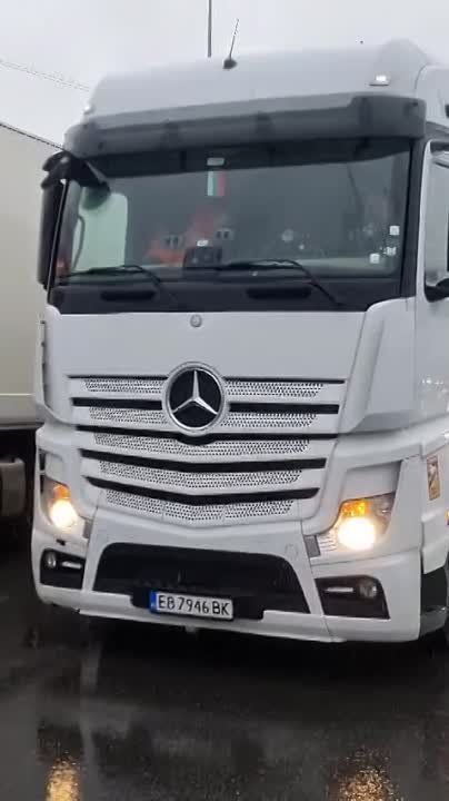 Блокада продолжается. Венгерские перевозчики с 11 декабря заблокируют на КПП на границе с Украиной Венгерская ассоциация...