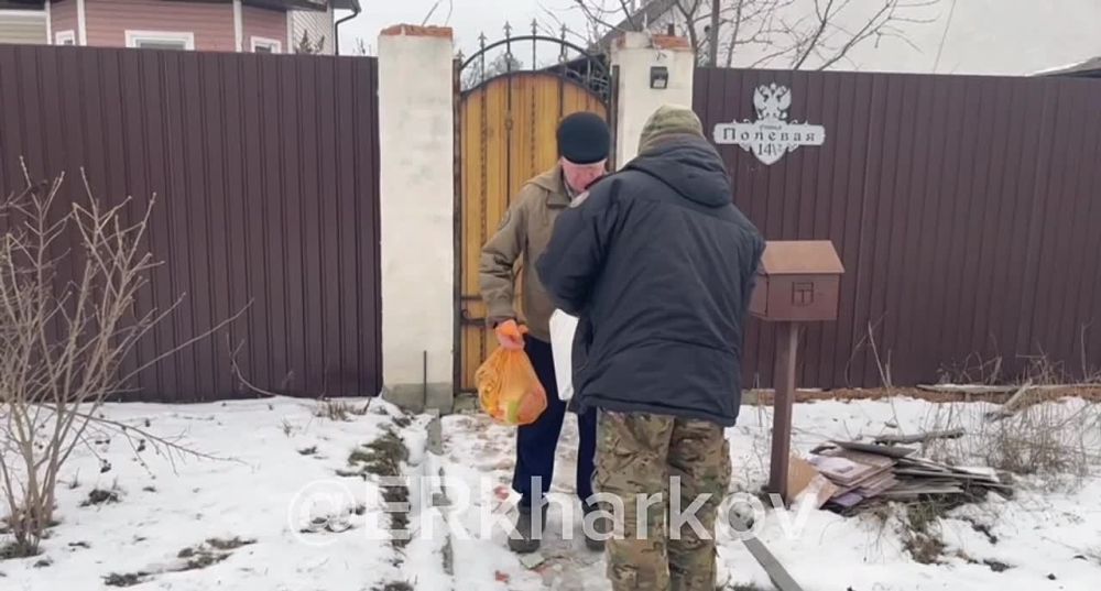 п.Разумное. Белгородская область.. Волонтёры Центра помощи Единой России продолжают работать по адресным обращениям в Разумном