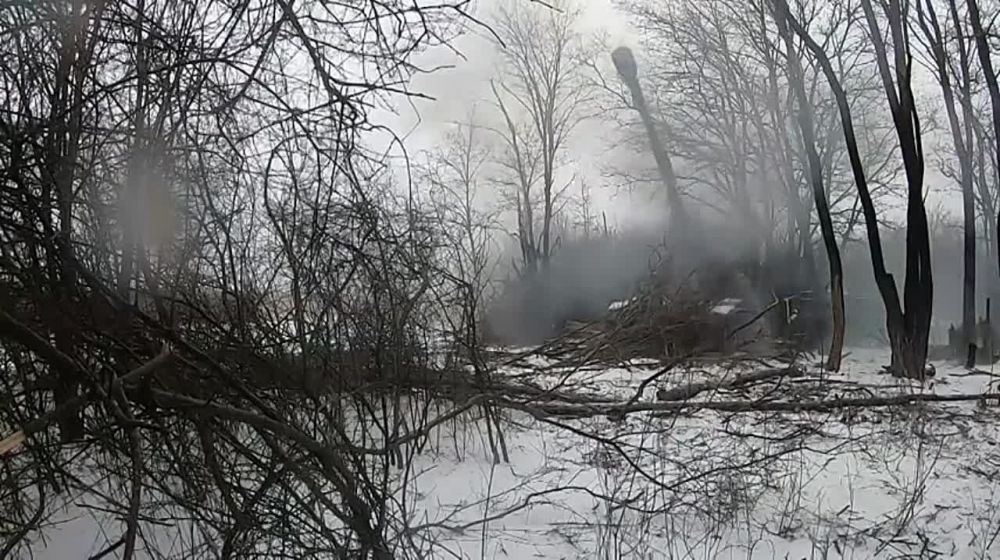 Российские самоходки «Мста-С» разбомбили укрепрайон ВСУ на Купянском направлении