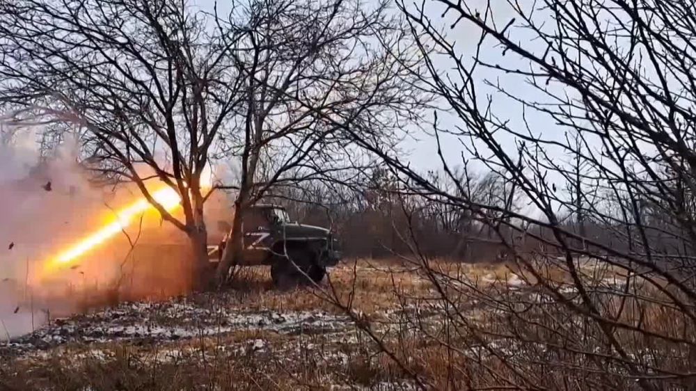 �� �������� ����������� �� �������� ����� ��������� ������� ����� 200 ����� ��������, � ����� ���������� ��� AS-90, ����� ������ ���������� �������������� ������� � ������������ ���������������� ������� ��������������� ������ AN/TPQ-37