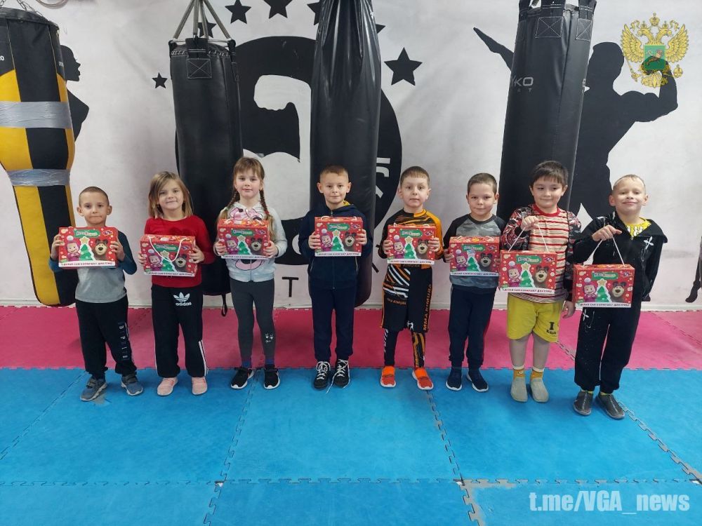 Рабочая группа ВГА по городу Краснодар продолжает дарить предновогоднее настроение мальчишкам и девчонкам из Харьковской области