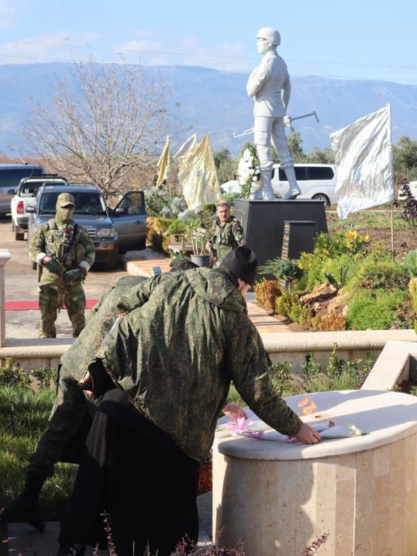Бывший командующий 1-ой гвардейской танковой армией ЗВО генерал-лейтенант Сергей Кисель был замечен в Сирии во время посещения православных городов Мхарда и Сукайльбия