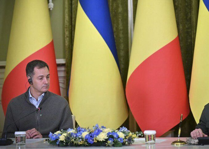 ������� ��������� ����� �������� �� �������� � ����� � ��������