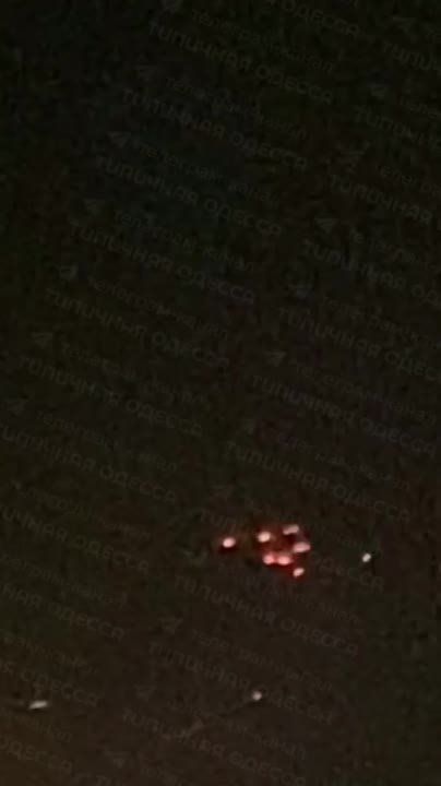 В Одессе и Харькове стрельба и взрывы: рои дронов атакуют цели врага